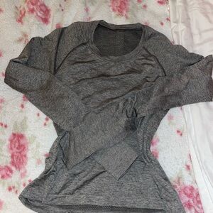 Lululemon Athletica Heather Gray Long Sleeve Top